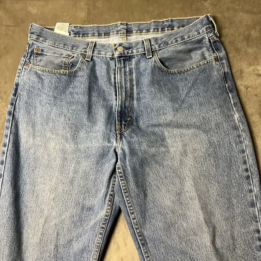 LEVI STRAUSS & CO. 550 RELAXED FIT Men 38x30 Straight Boot Leg‎ Blue Denim Jeans